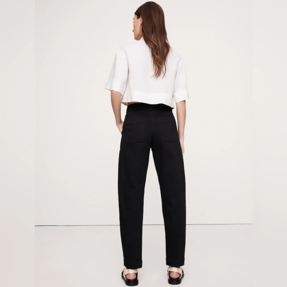 NWT Banana Republic Black Weekender Slim Barrel Pants Sz 14. (#713475)